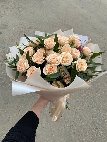 Букет Кремовые розы Латте в Карачеве